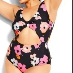 ❤️10/$16 New Floral Cutout Swimsuit Plus Size
